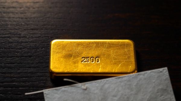 Investir dans un lingot d'or 250g : prix projeté en 2026